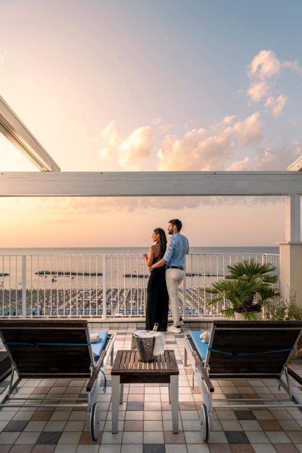 Luxor Beach Boutique Hotel Cattolica Eksteriør bilde