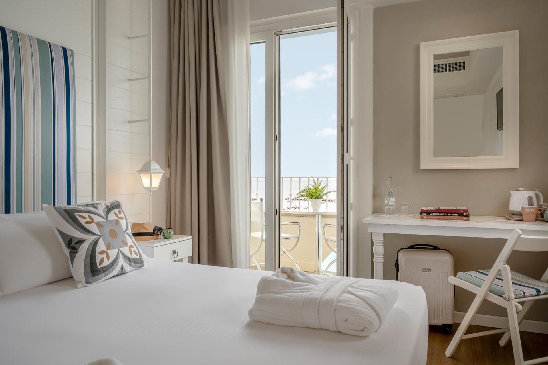 Luxor Beach Boutique Hotel Cattolica Eksteriør bilde