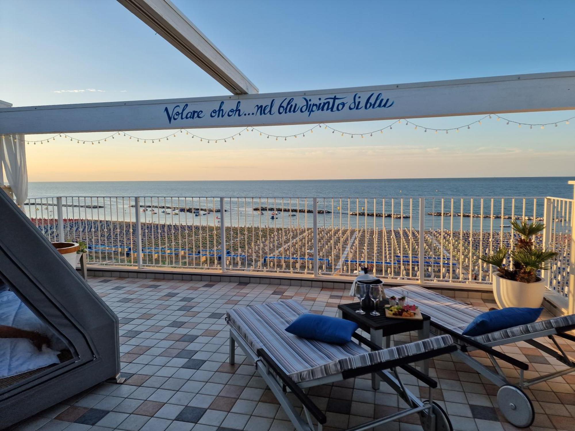 Luxor Beach Boutique Hotel Cattolica Eksteriør bilde