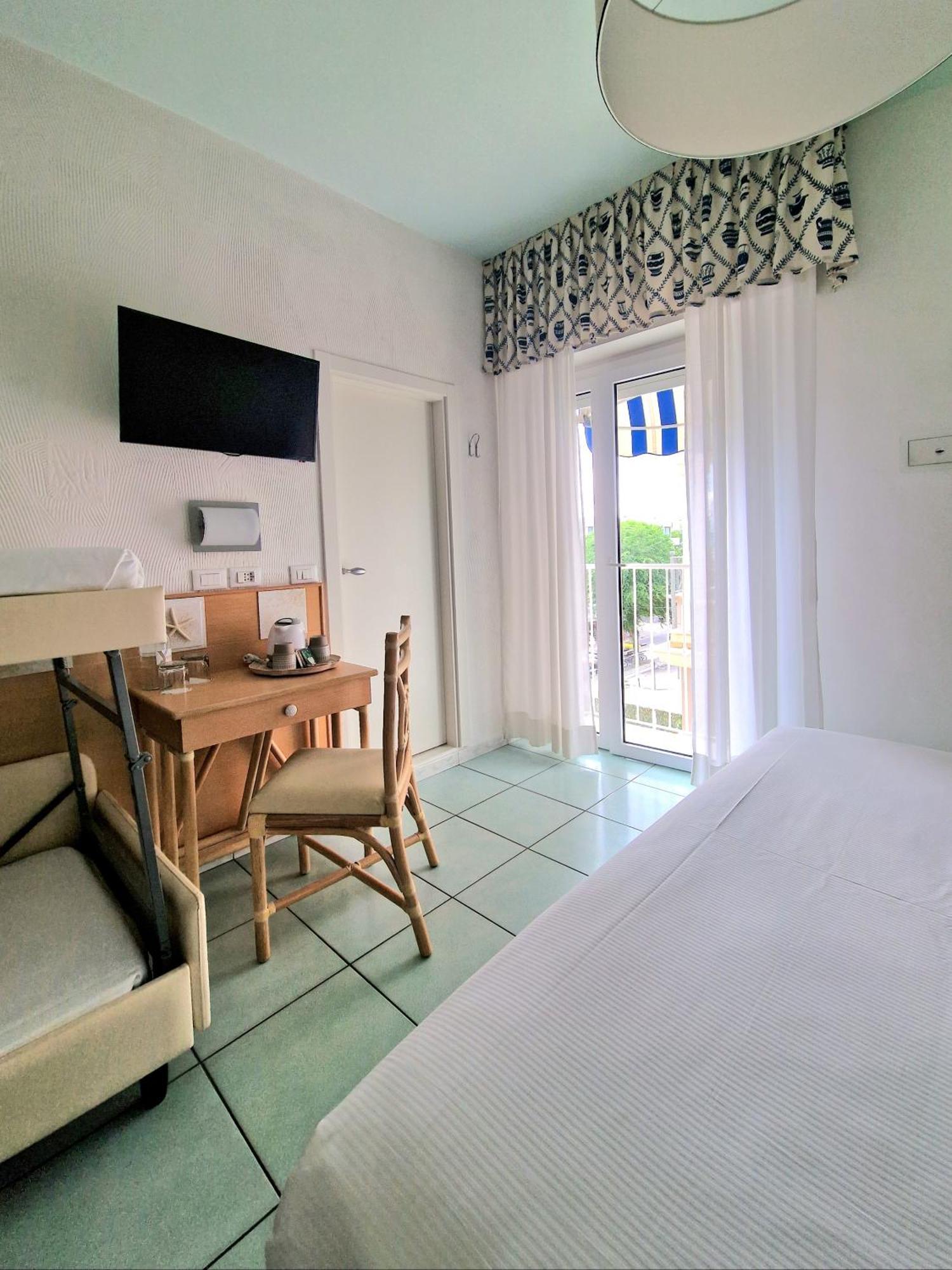 Luxor Beach Boutique Hotel Cattolica Eksteriør bilde